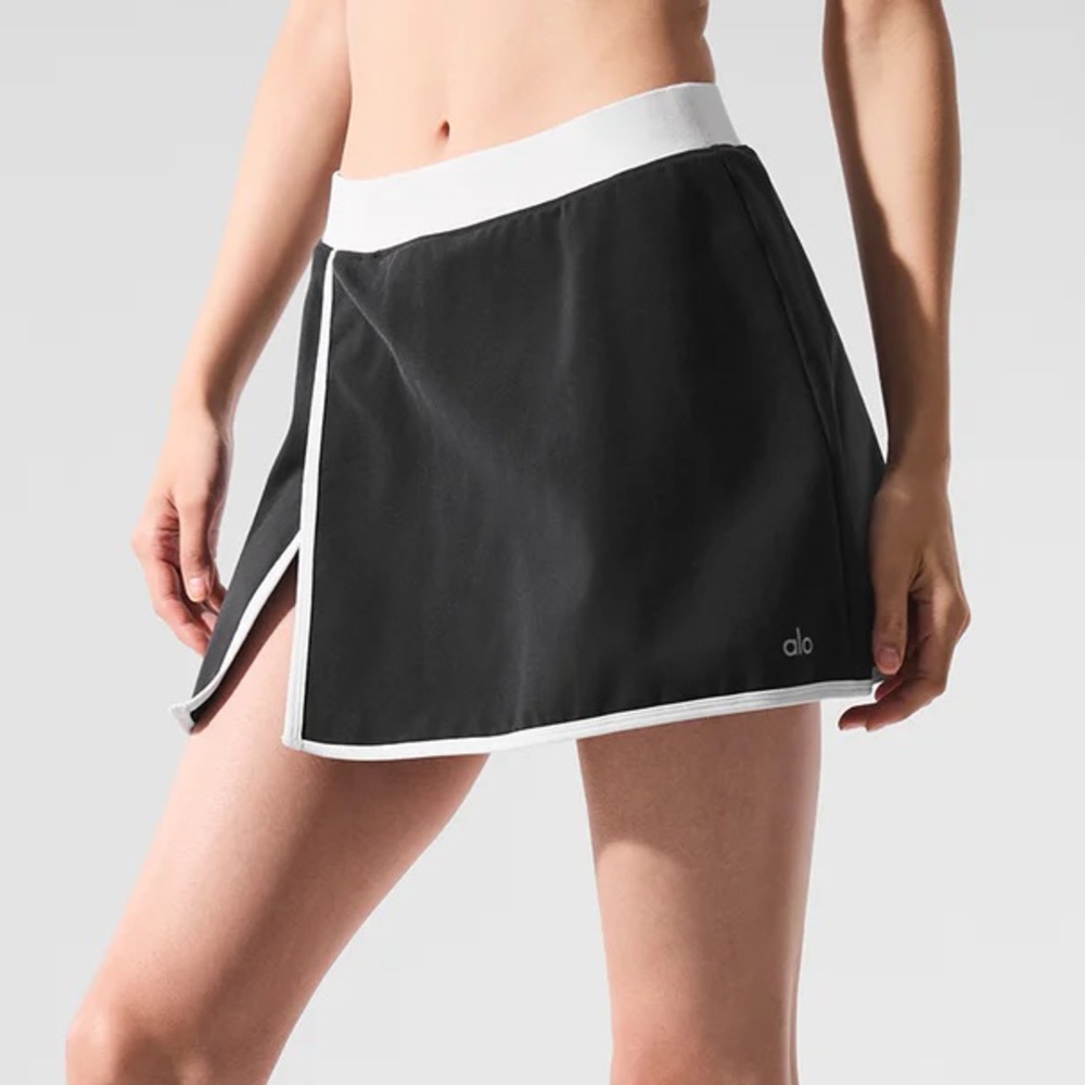 ALO Yoga Contrast Trim Mini Skirt